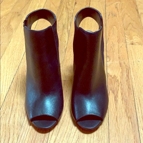 Vince Camuto Shoes - Vince Camuto - VP-Kylie